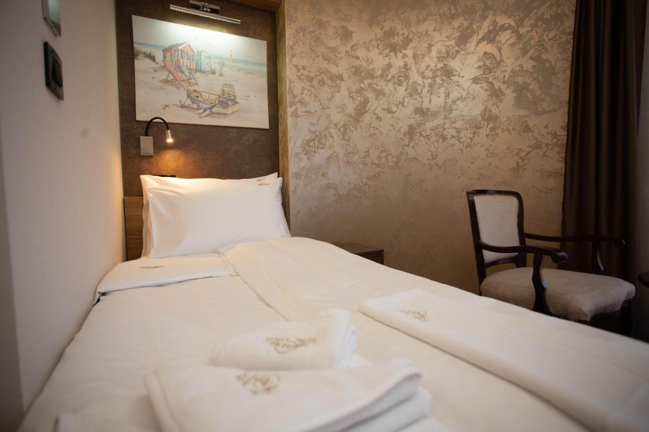 Hotel Vrbak Nd Novi Pazar Extérieur photo